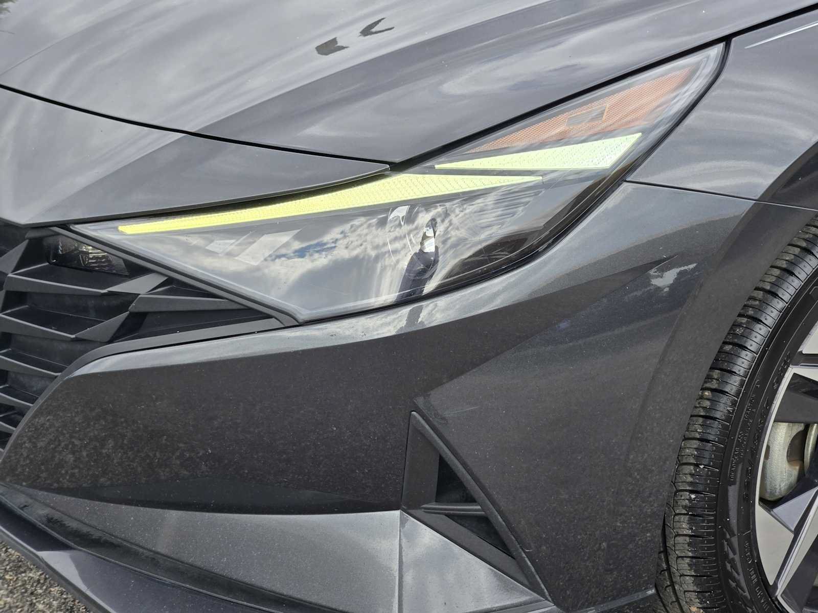 Used 2023 Hyundai Elantra SEL w/ Convenience Package FWD image 9