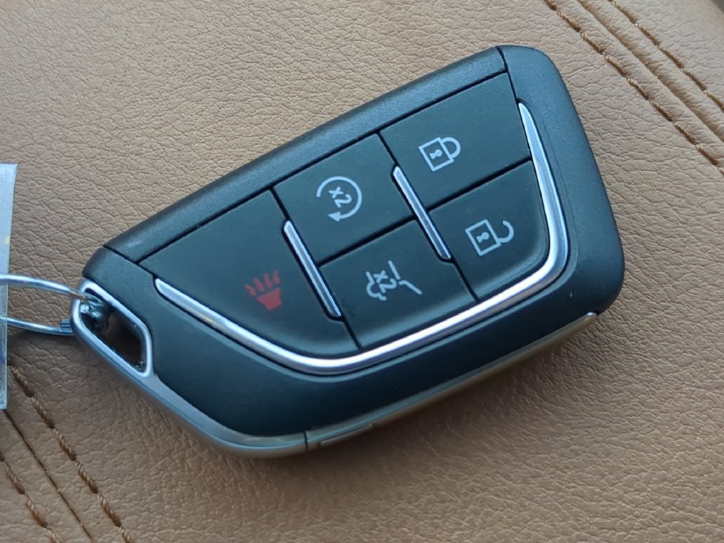 Used 2024 Cadillac XT4 Sport AWD/4WD image 40