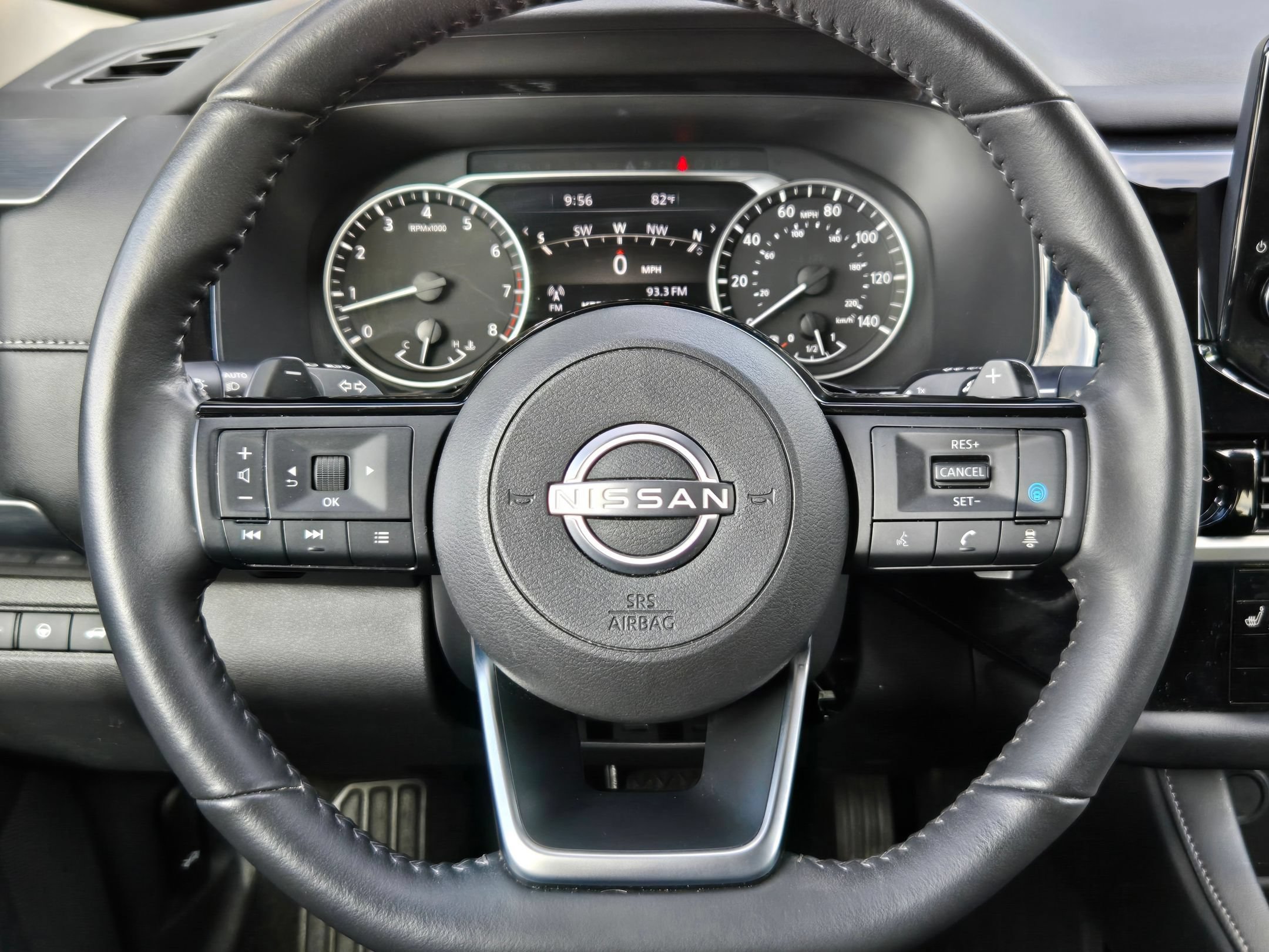 Used 2025 Nissan Pathfinder SL AWD/4WD image 20
