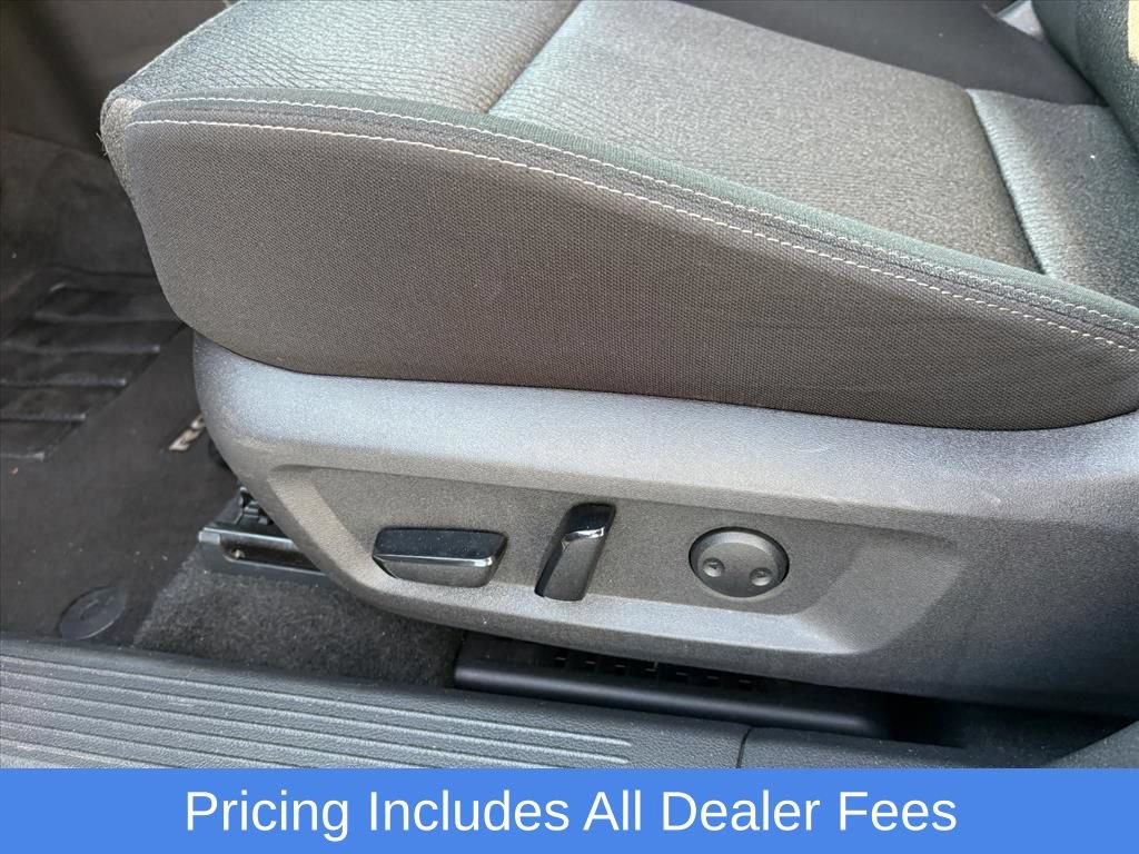 Used 2024 Nissan Rogue SV AWD/4WD image 22