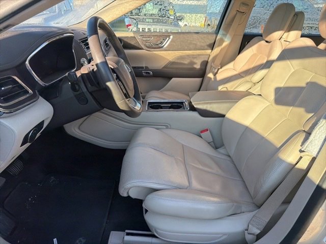 Used 2018 Lincoln Continental Reserve image 17