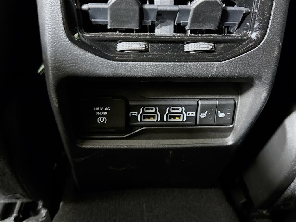 Used 2023 Jeep Grand Cherokee Overland AWD/4WD image 31