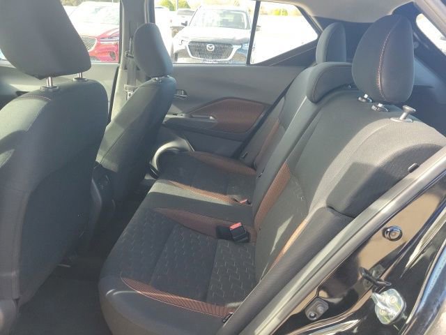 Used 2024 Nissan Kicks SR image 15