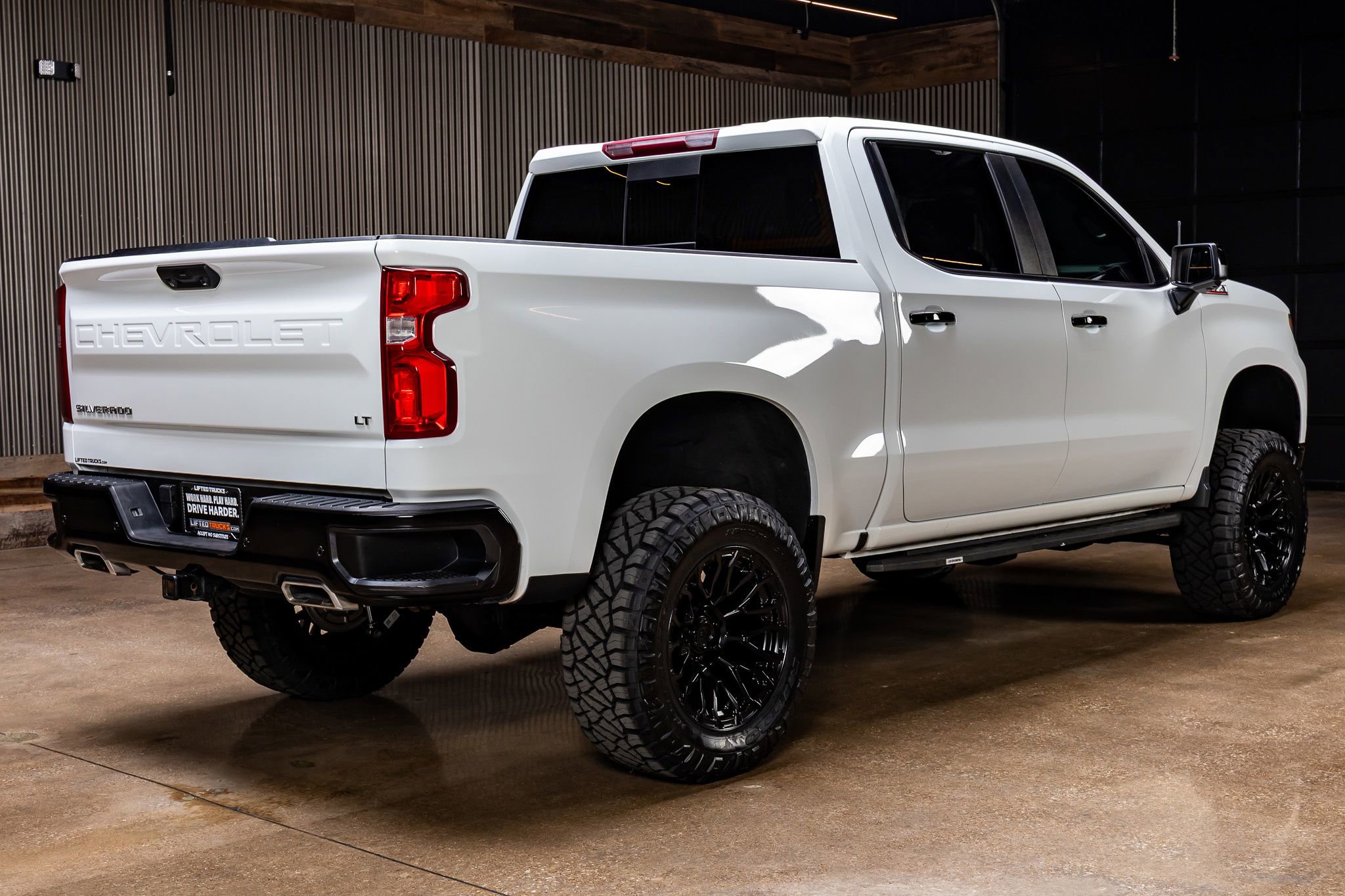 Used 2023 Chevrolet Silverado 1500 LT Trail Boss w/ LT Trail Boss Premium Package image 10