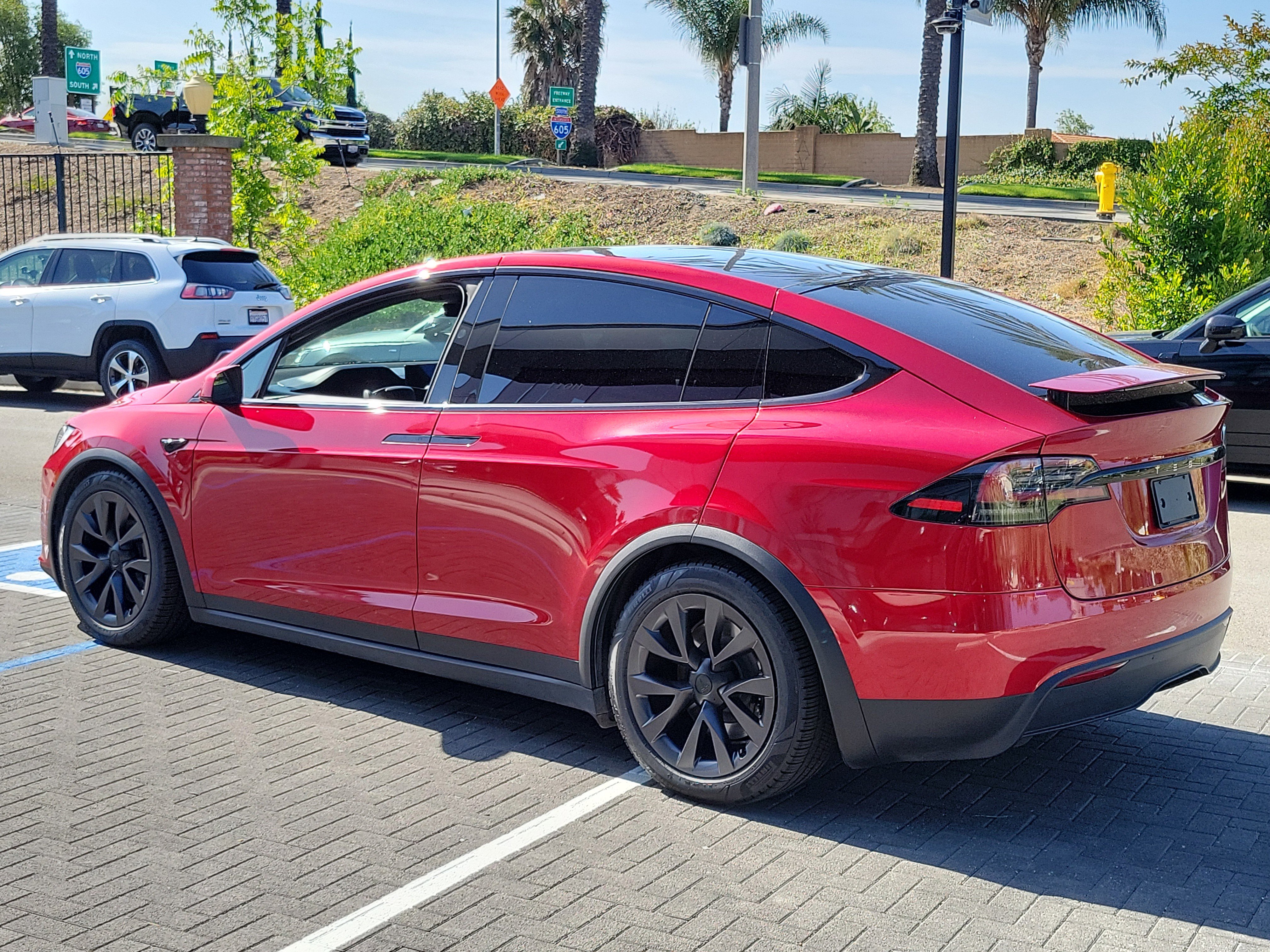 Used 2024 Tesla Model X Long Range AWD/4WD image 27