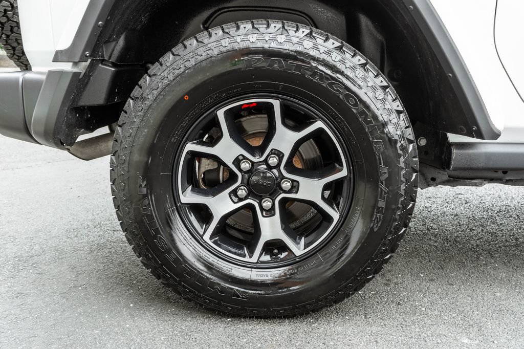 Used 2021 Jeep Wrangler Rubicon w/ Uconnect 4C Nav & Sound Group AWD/4WD image 30