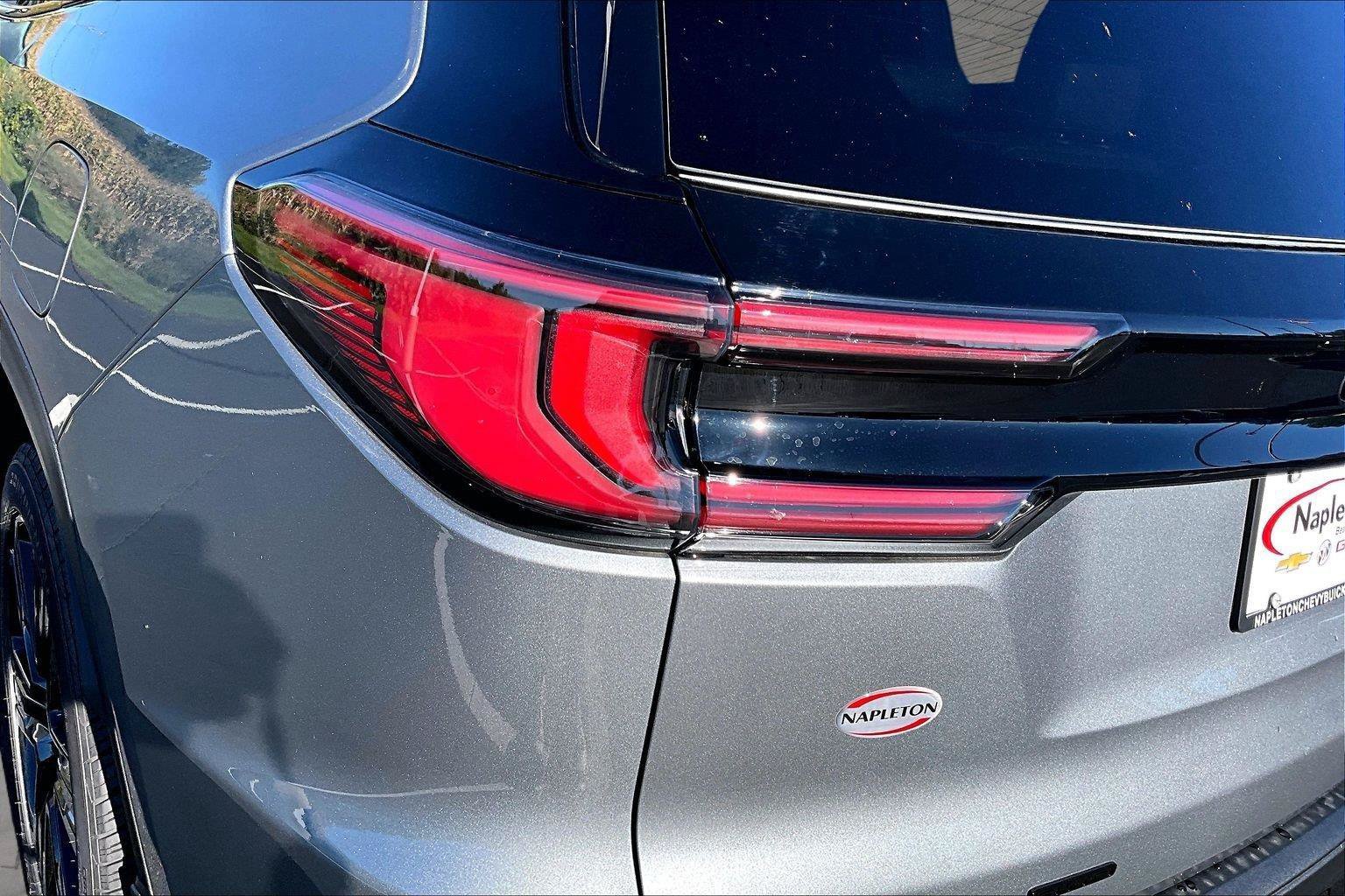 New 2027 GMC Acadia Elevation w/ Elevation Premium Package AWD/4WD image 33