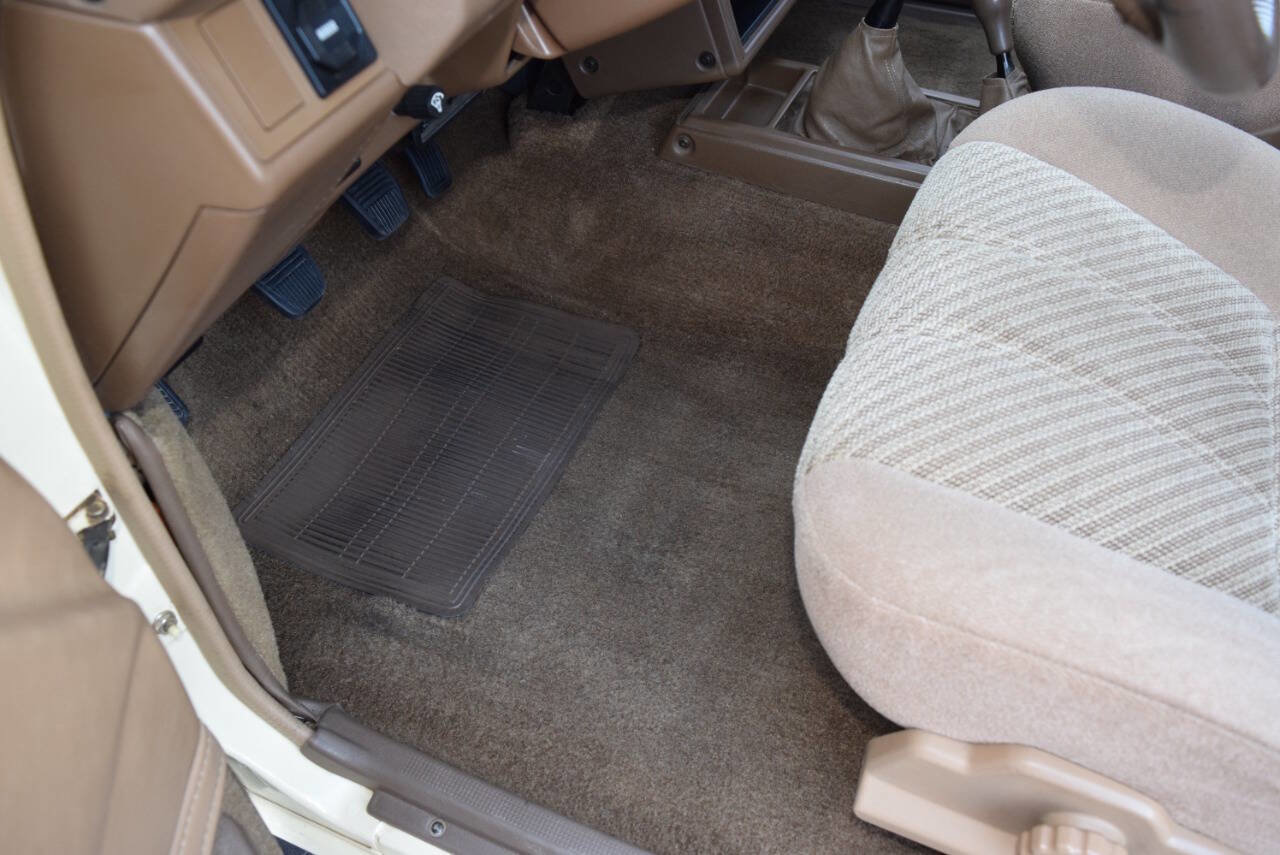 Used 1988 Toyota Pickup SR5 image 49