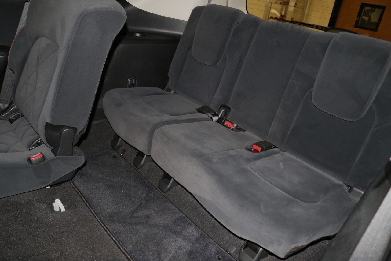 Used 2019 Nissan Armada SV w/ Driver Package AWD/4WD image 15