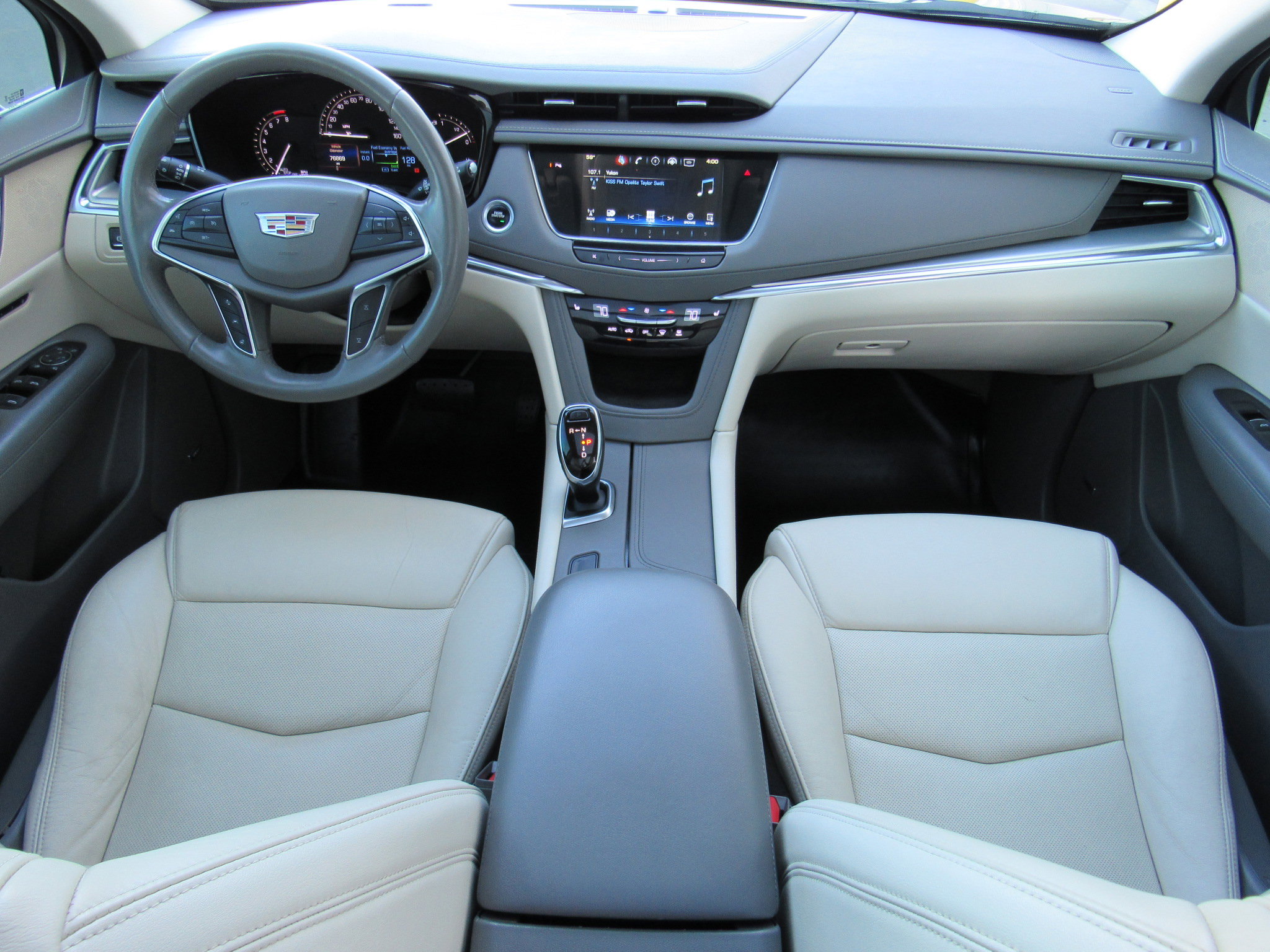 Used 2019 Cadillac XT5 Luxury image 35