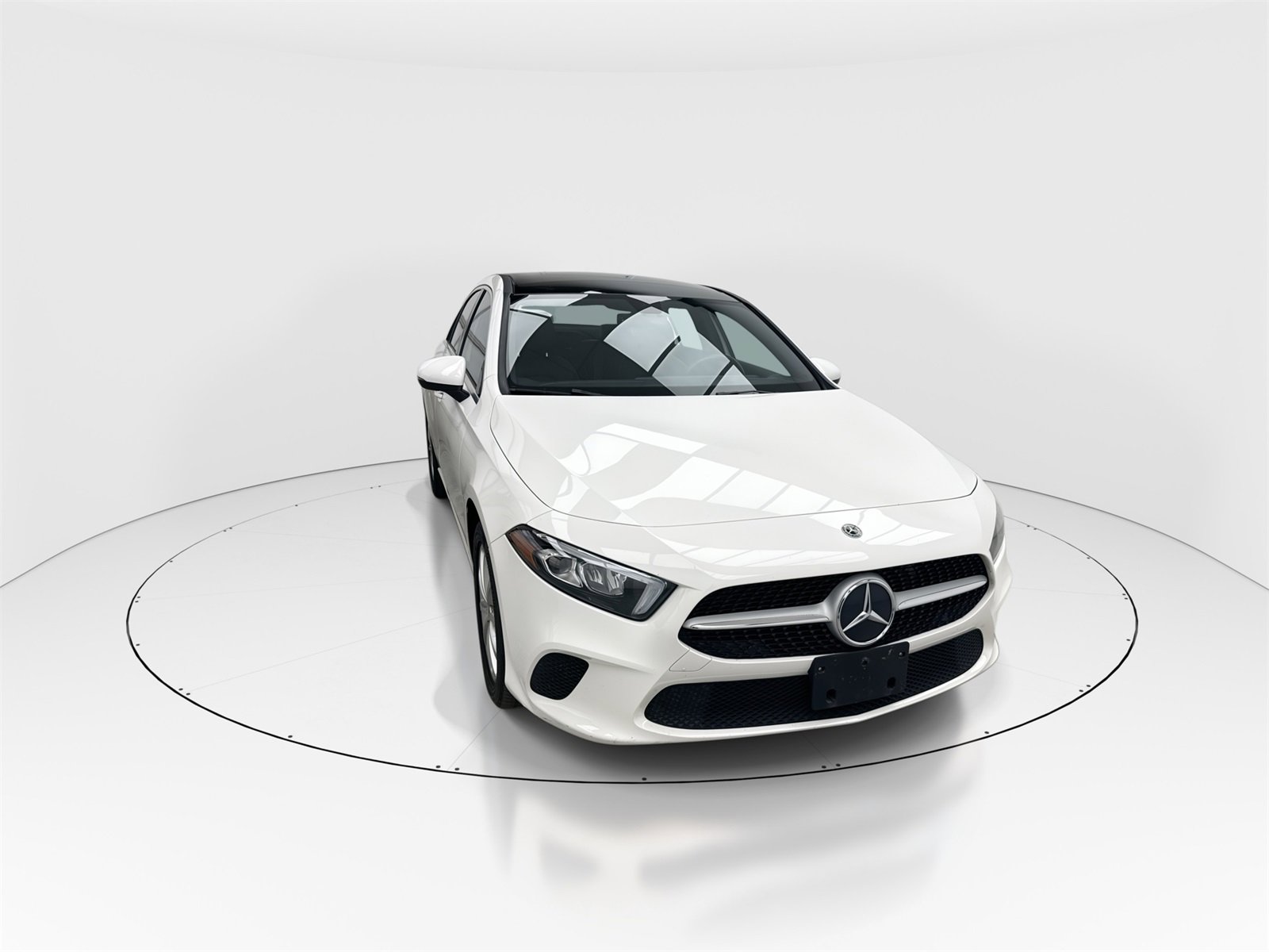 Used 2019 Mercedes-Benz A 220 A 220 w/ Premium Package image 2