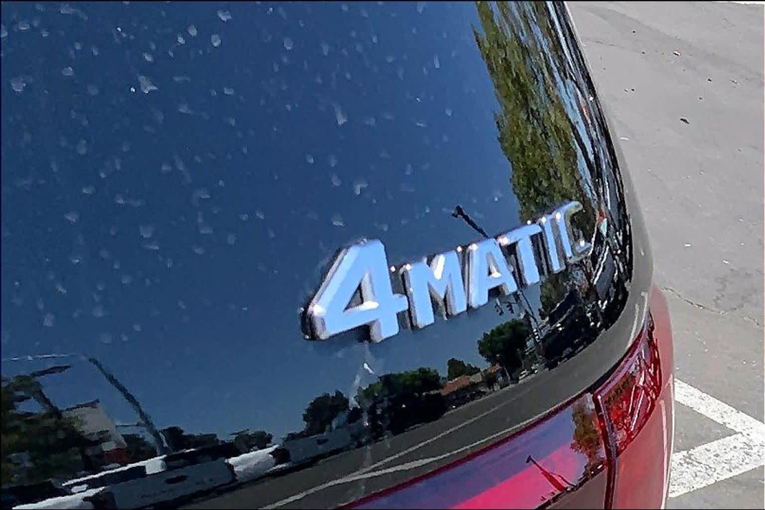 Used 2021 Mercedes-Benz GLB 250 4MATIC image 9