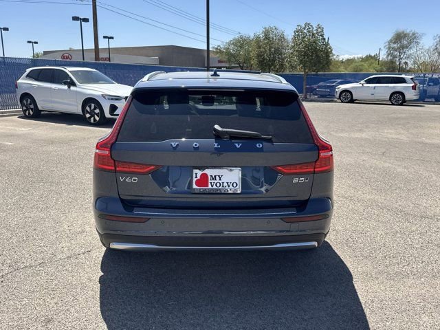 New 2025 Volvo V60 B5 Cross Country Plus w/ Protection Package Premier image 5