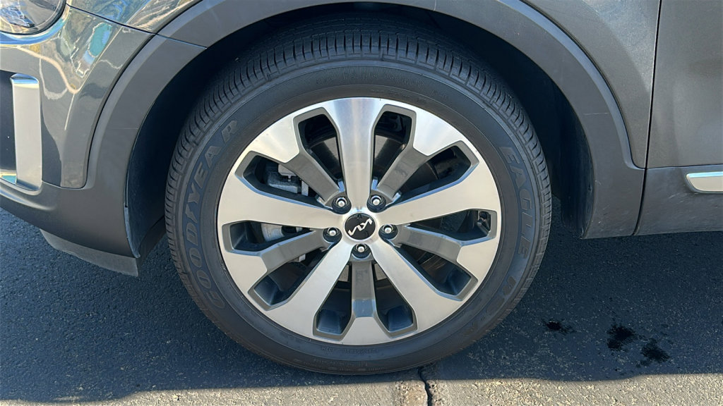 Used 2022 Kia Telluride S image 9