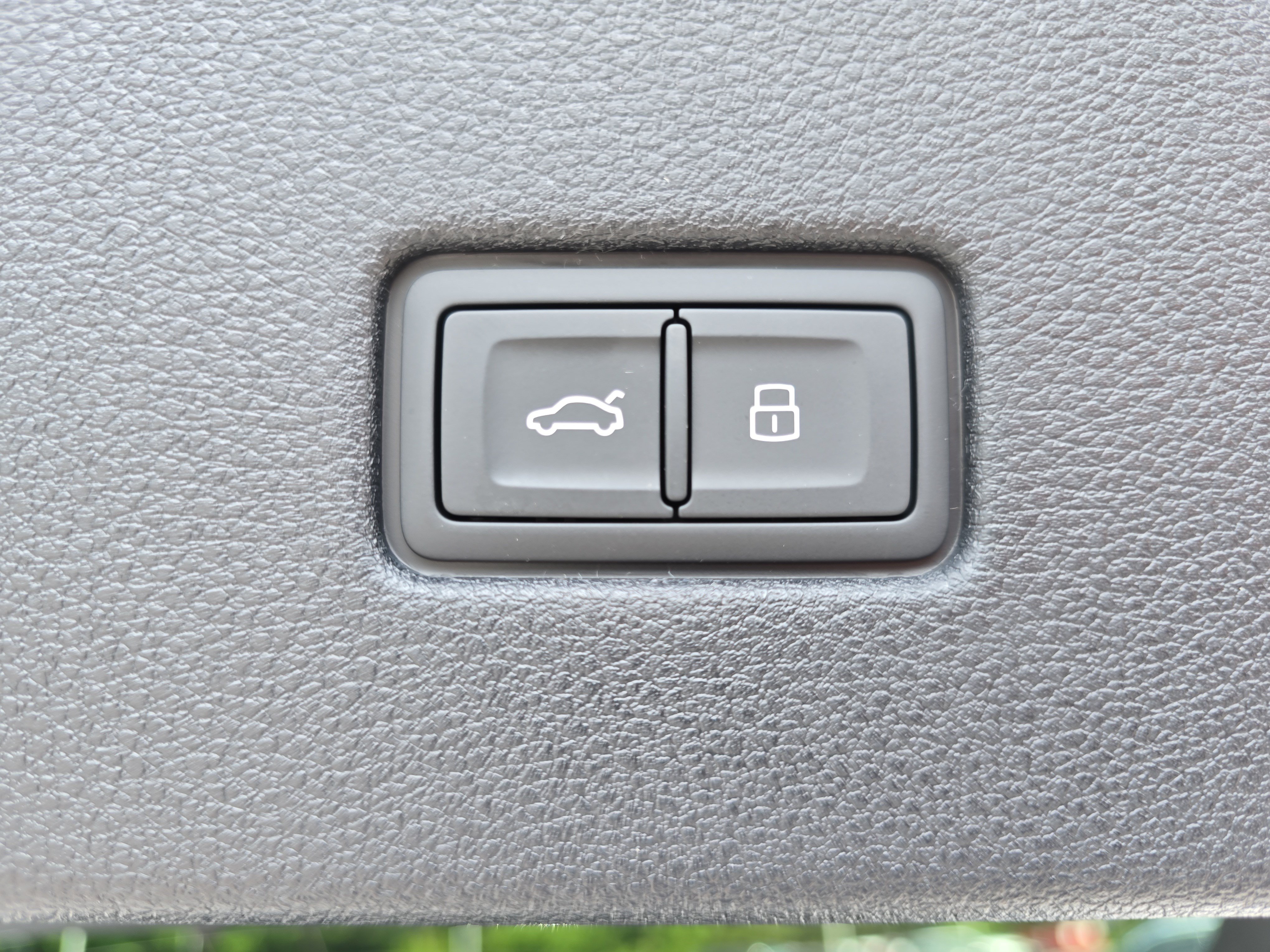 New 2026 Audi SQ8 Prestige AWD/4WD image 13