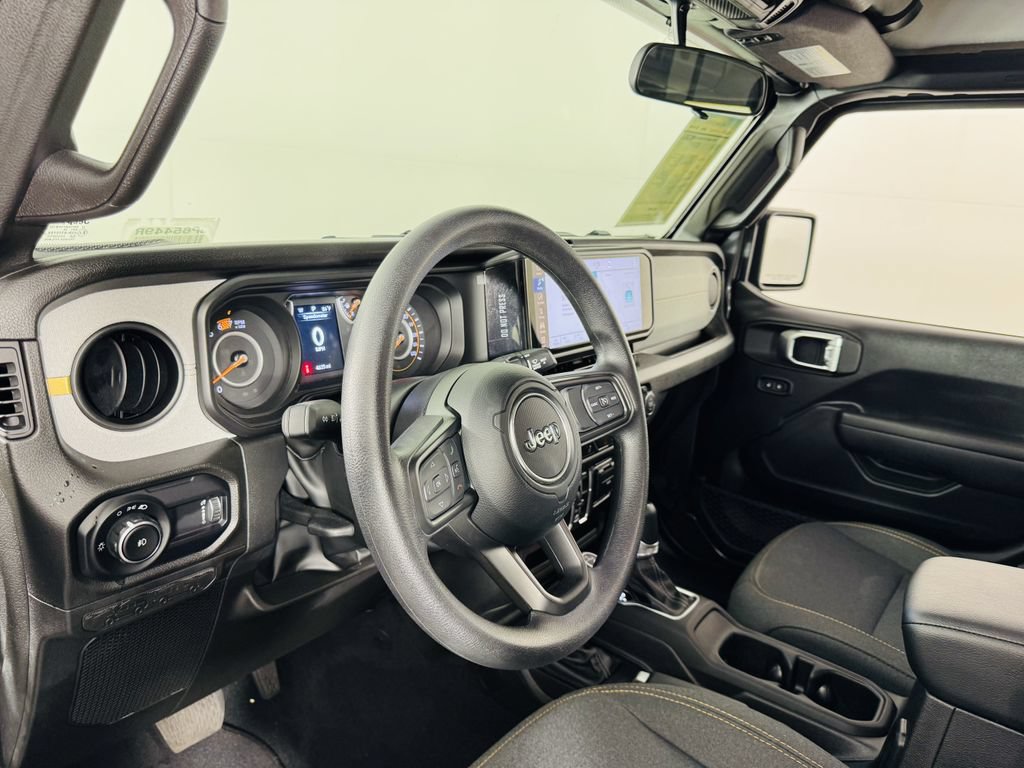 Used 2026 Jeep Wrangler Unlimited Sport AWD/4WD image 8
