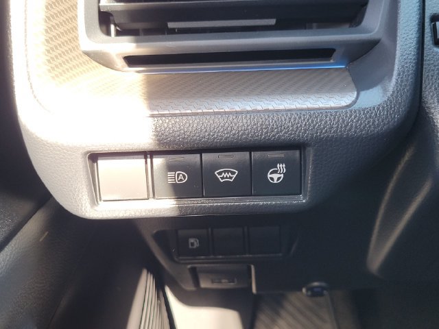 Used 2024 Toyota Prius XLE FWD image 15