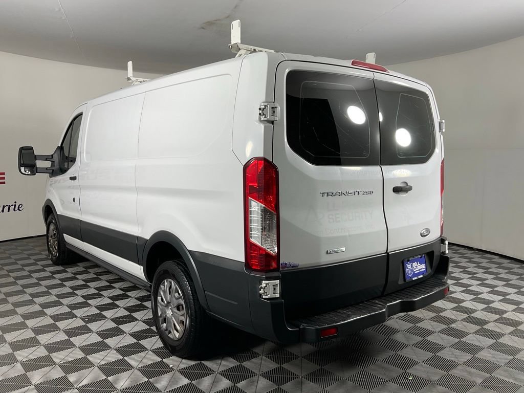 Used 2015 Ford Transit 250 130 Low Roof w/ Exterior Upgrade Package RWD image 5
