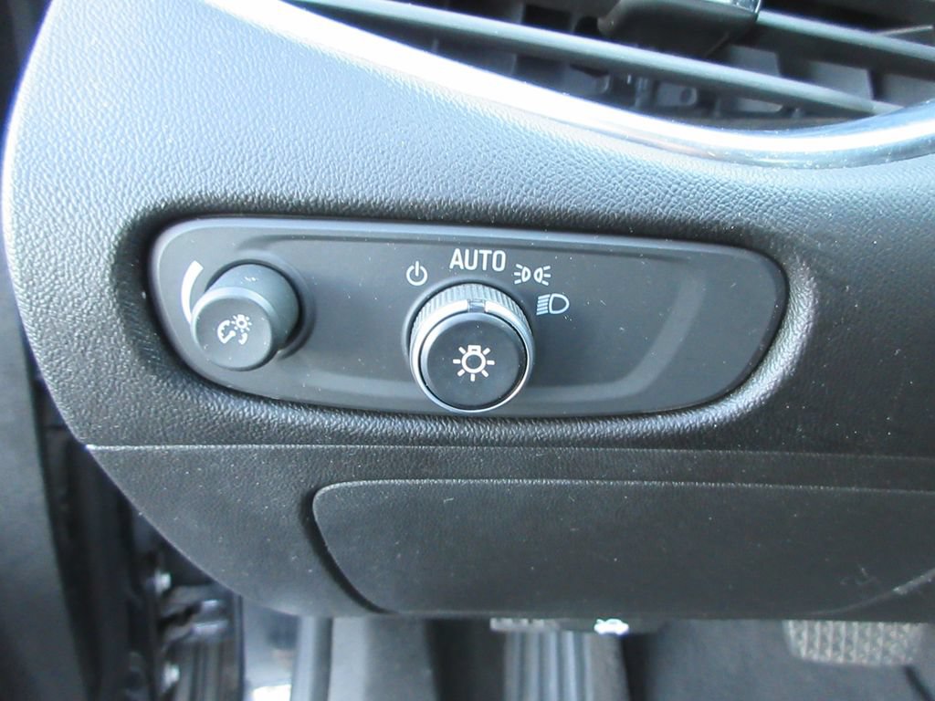 Certified 2020 Chevrolet Malibu LT FWD image 22