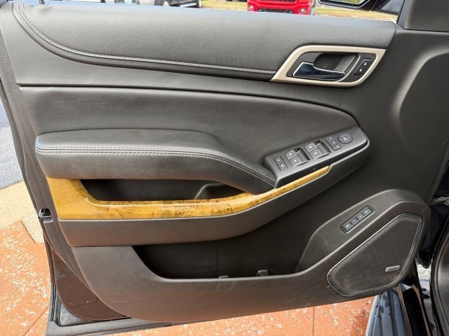 Used 2017 GMC Yukon Denali w/ Open Road Package image 10