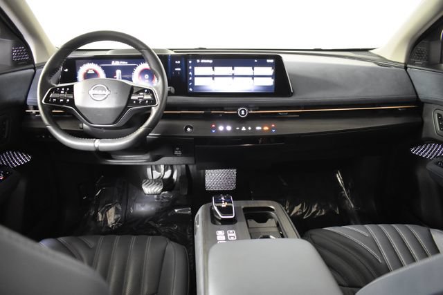 Used 2024 Nissan Ariya AWD image 28