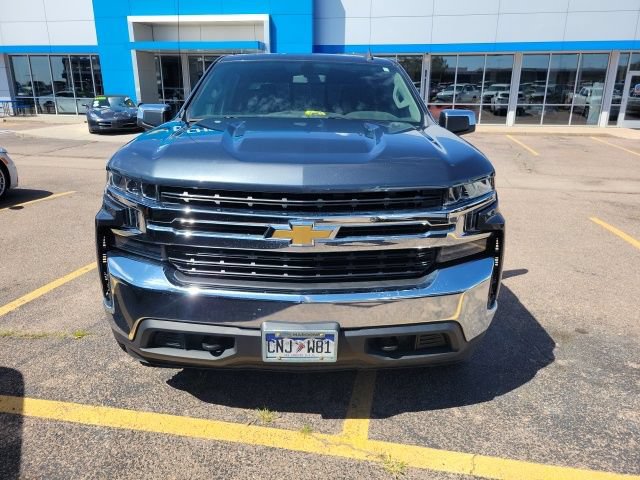 Used 2022 Chevrolet Silverado 1500 LT AWD/4WD image 2
