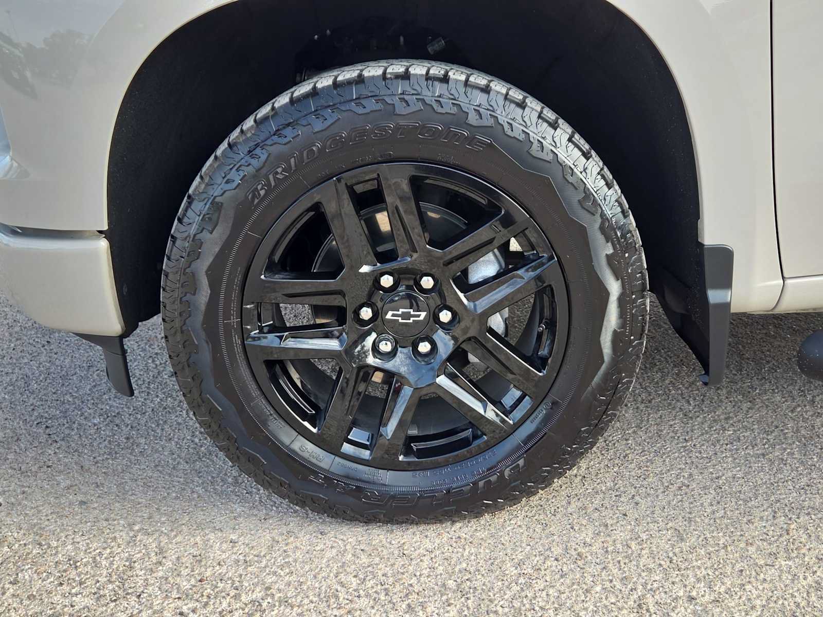 Used 2026 Chevrolet Silverado 1500 RST w/ RST Select Package RWD image 12