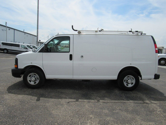 Used 2015 Chevrolet Express 2500 RWD image 6