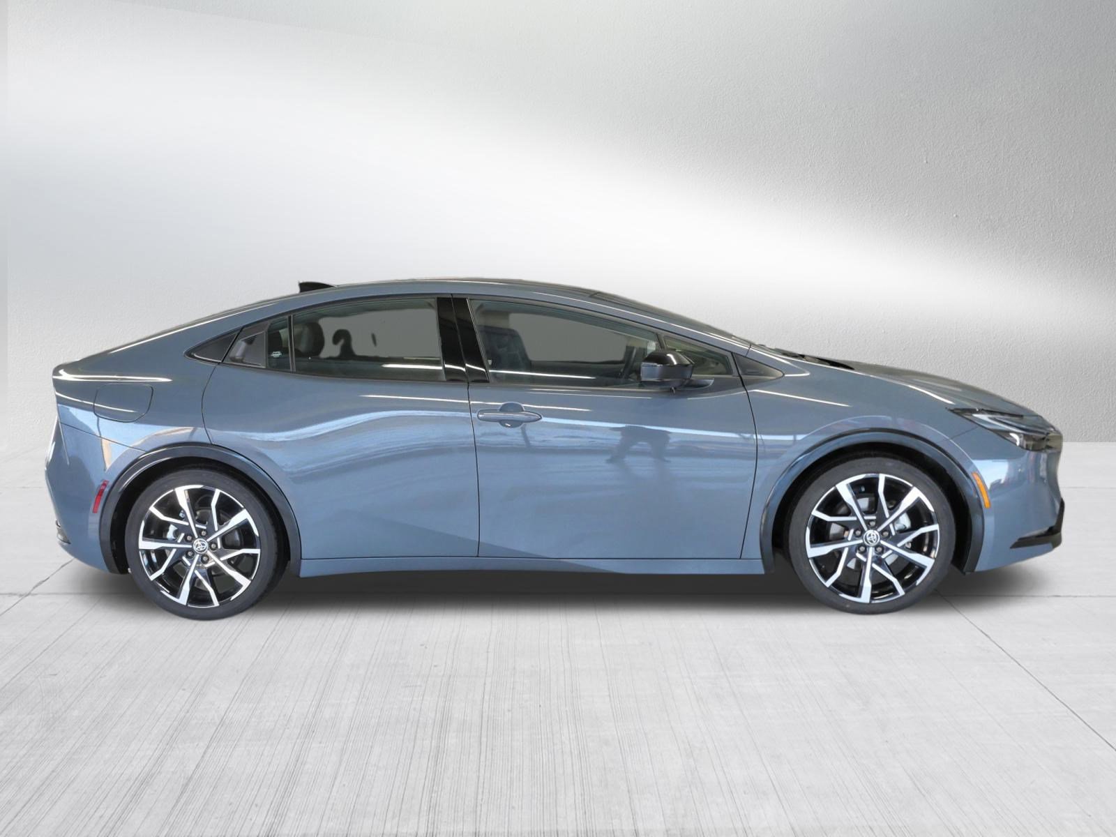 Used 2023 Toyota Prius Prime Premium image 9