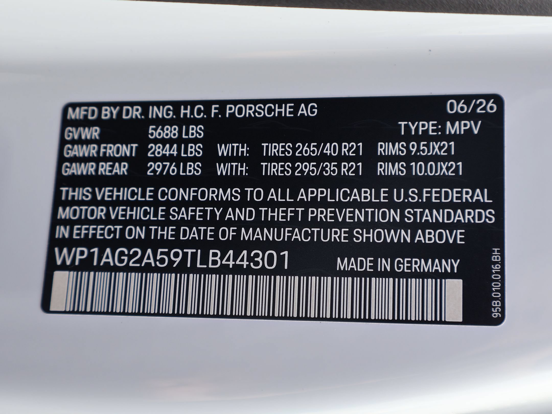 New 2026 Porsche Macan S AWD/4WD image 32