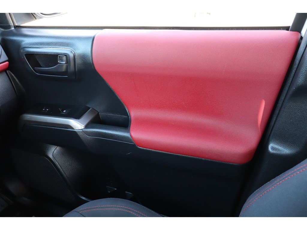 Used 2019 Toyota Tacoma SR5 image 18