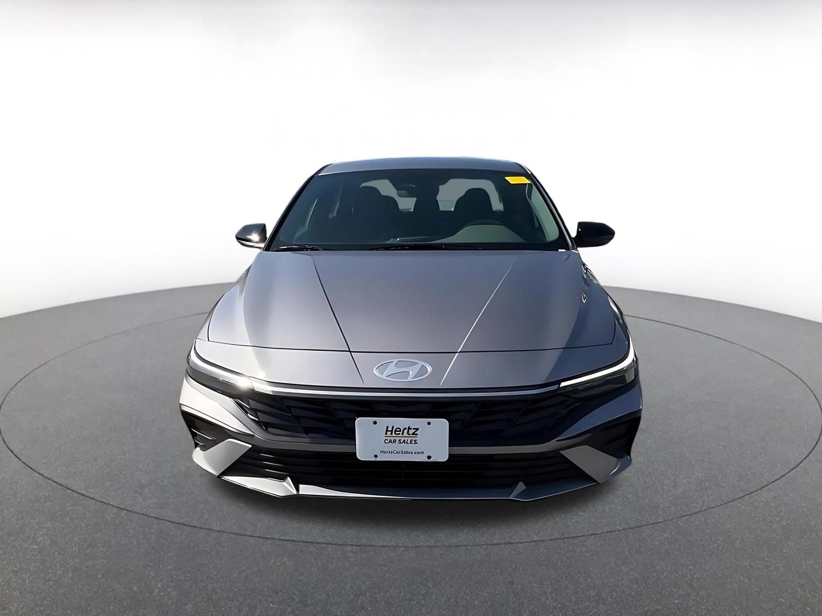 Used 2026 Hyundai Elantra Sport FWD image 4