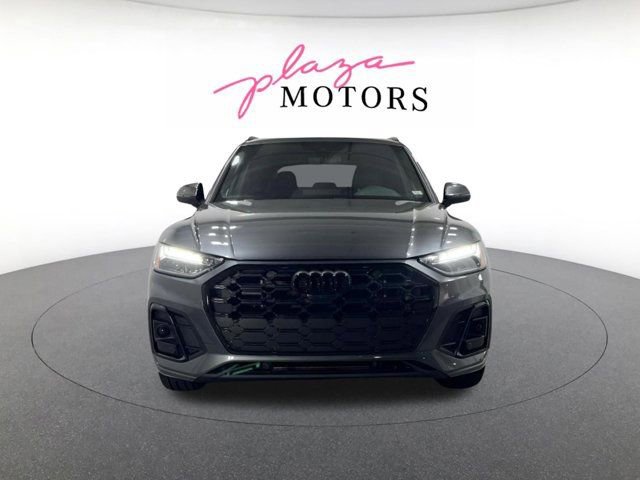 Certified 2023 Audi Q5 e Premium Plus w/ Premium Plus Package AWD/4WD image 2