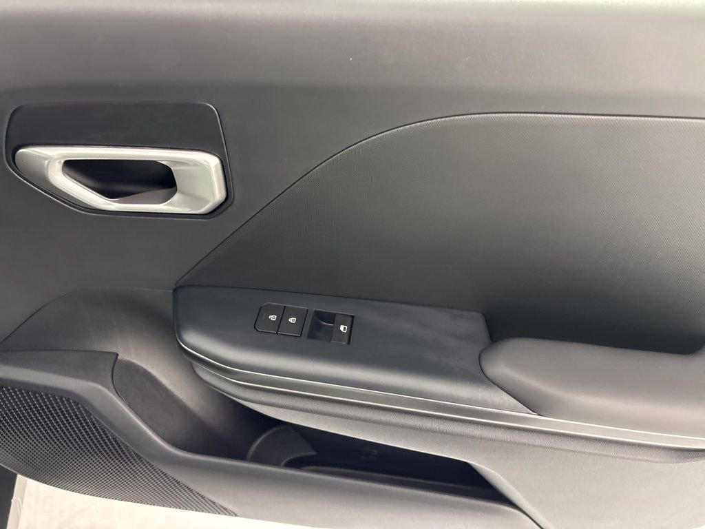 New 2026 Kia K4 LXS image 40