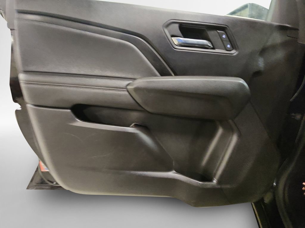 Certified 2023 Chevrolet Colorado LT w/ LT Convenience Package III image 11
