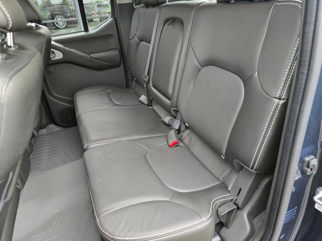 Used 2021 Nissan Frontier PRO-4X w/ Pro-4x Utility Package AWD/4WD image 14