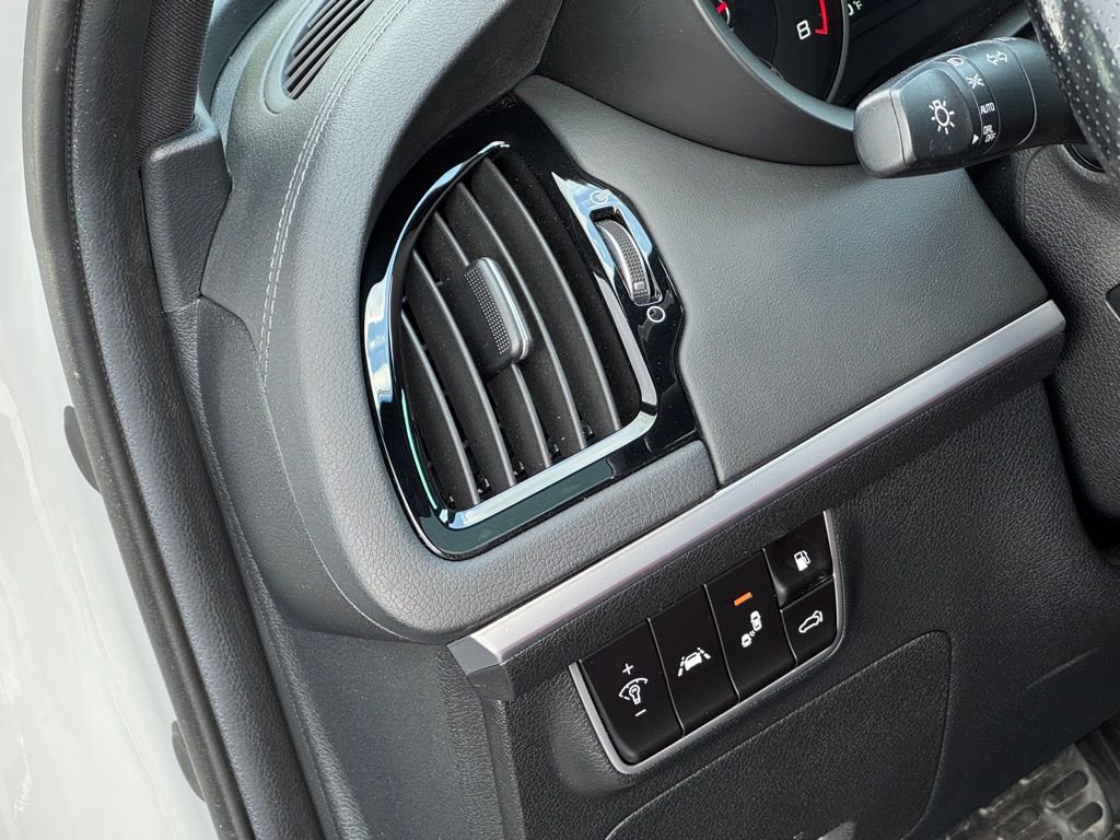 Used 2018 Kia Stinger GT2 AWD/4WD image 29