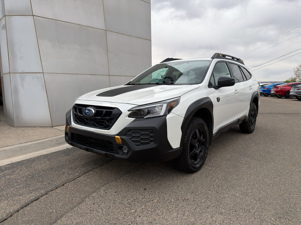 Used 2025 Subaru Outback Wilderness AWD/4WD image 3