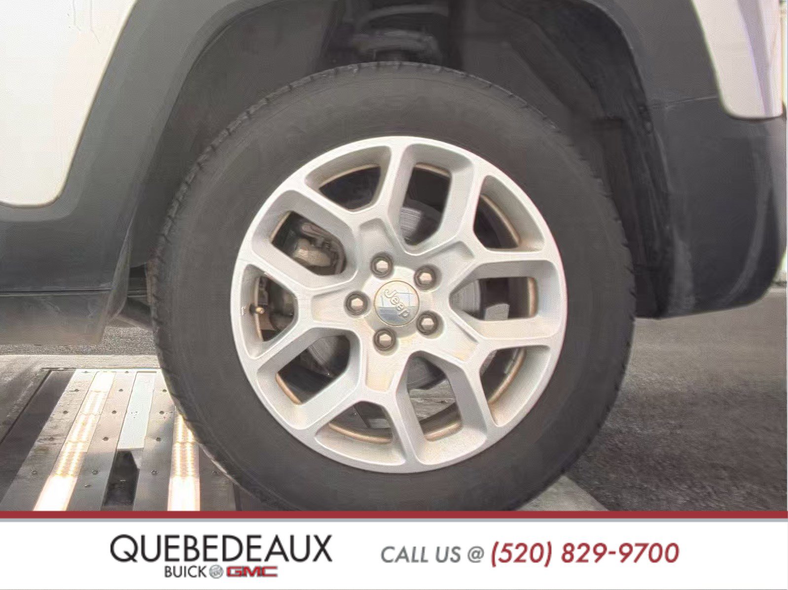 Used 2018 Jeep Renegade Sport w/ Power & Air Group image 12