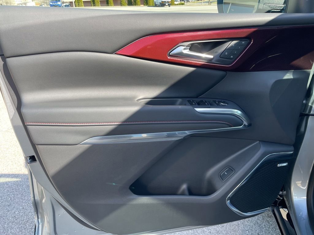 New 2026 Chevrolet Traverse RS image 5