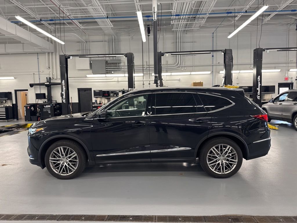 Used 2022 Acura MDX SH-AWD w/ Advance Package image 6