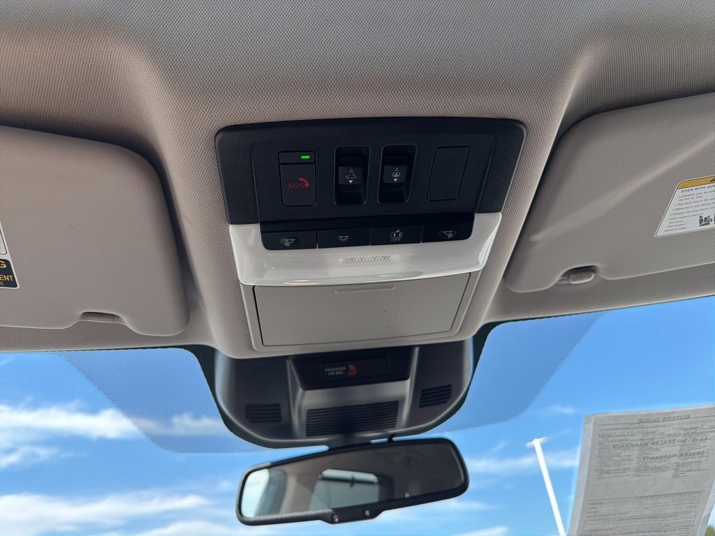 Used 2023 Nissan Rogue SL w/ SL Premium Package image 24