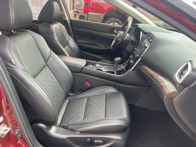 Used 2017 Nissan Maxima Platinum image 18