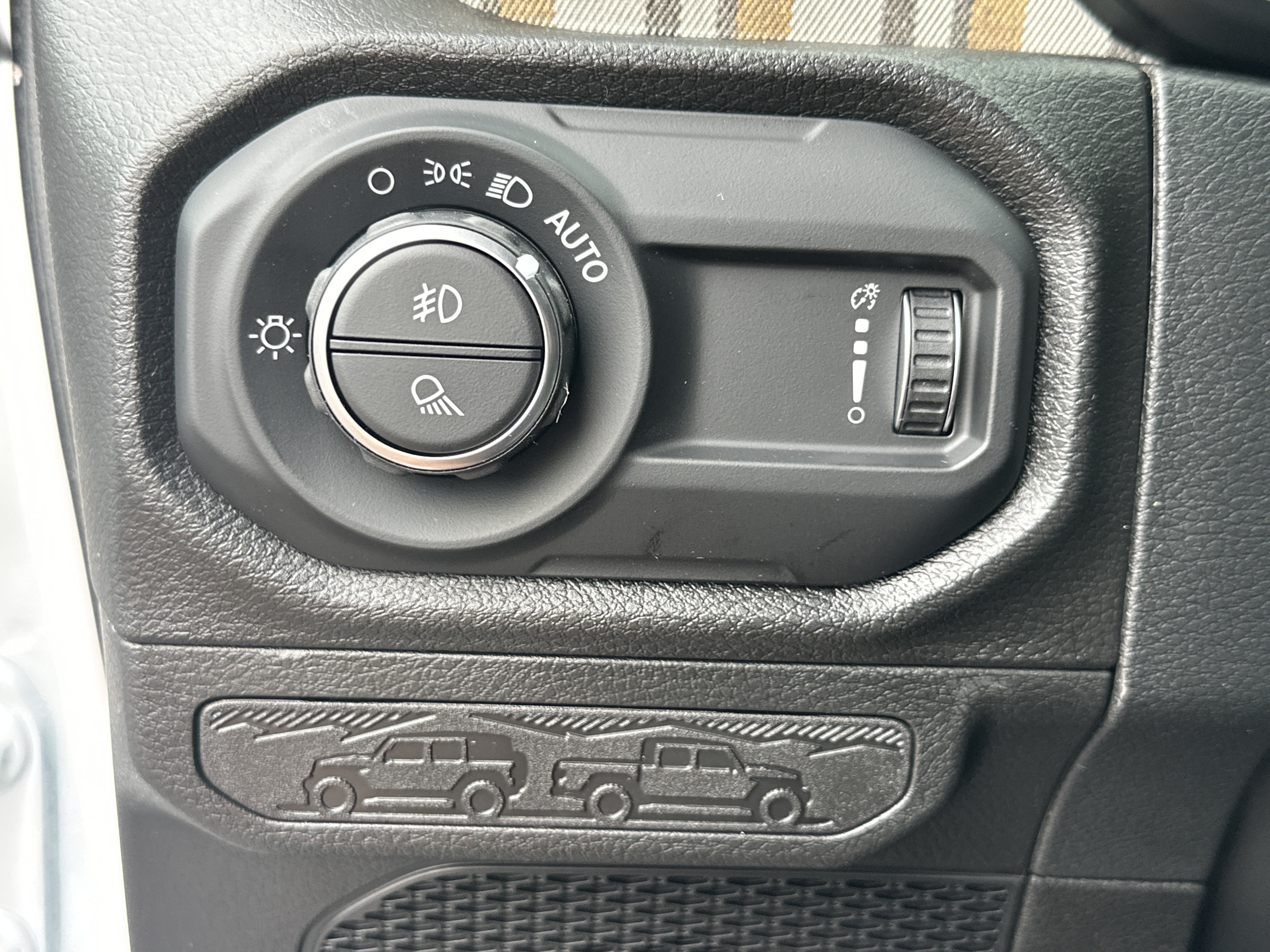 New 2026 Jeep Gladiator Sport AWD/4WD image 12