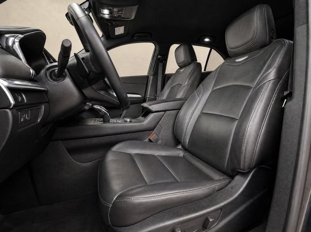 Used 2025 Cadillac XT4 Premium Luxury FWD image 12