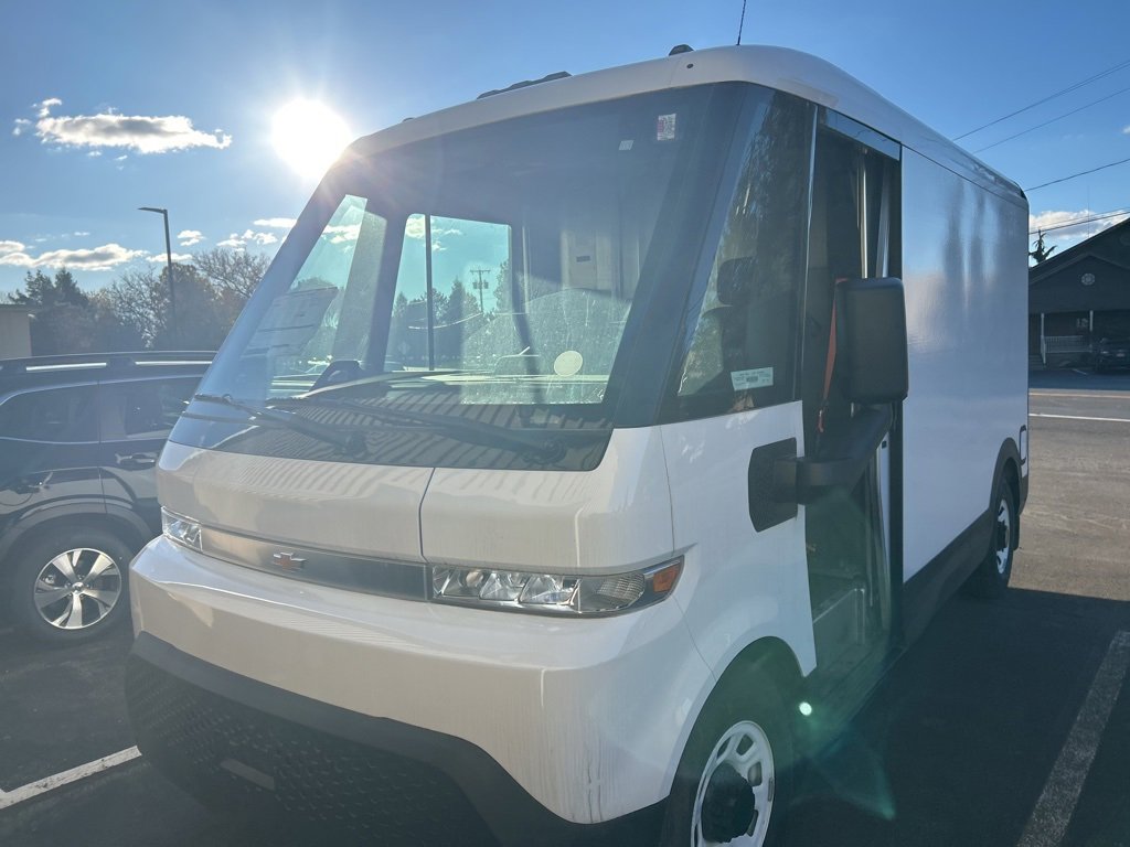 New 2025 Chevrolet Brightdrop 400 w/ Battery Pack, Max Range image 1