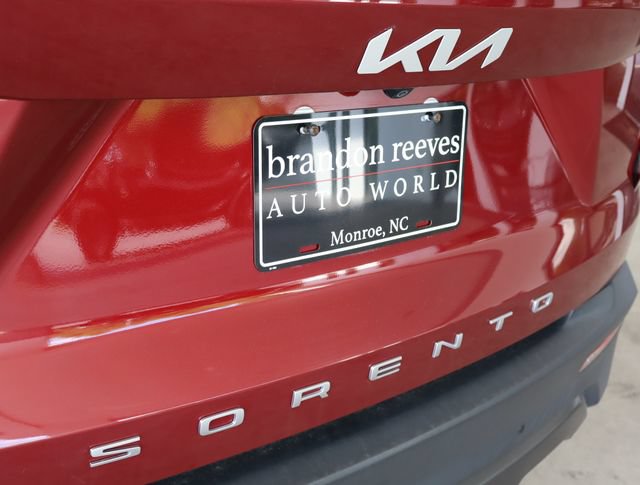 Used 2022 Kia Sorento S w/ Panoramic Sunroof Package AWD/4WD image 53
