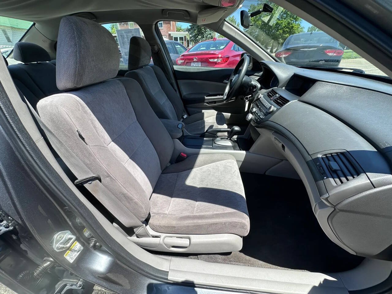 Used 2010 Honda Accord LX-P image 12