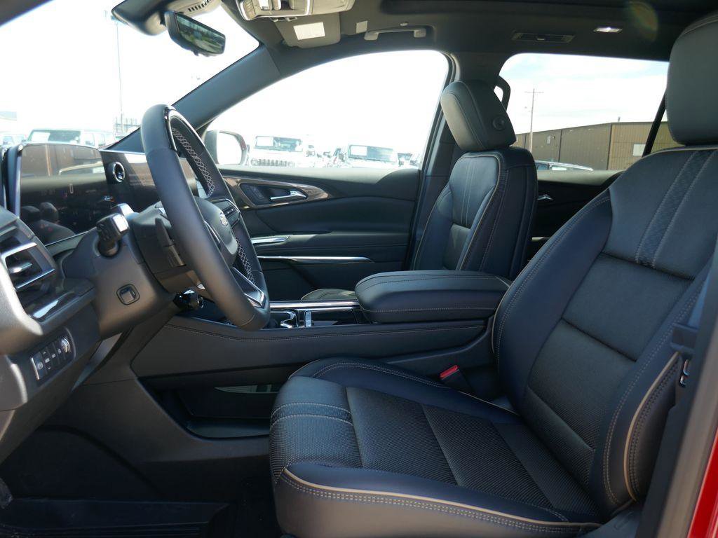 New 2026 Chevrolet Traverse High Country w/ LPO, Floor Liner Package image 14