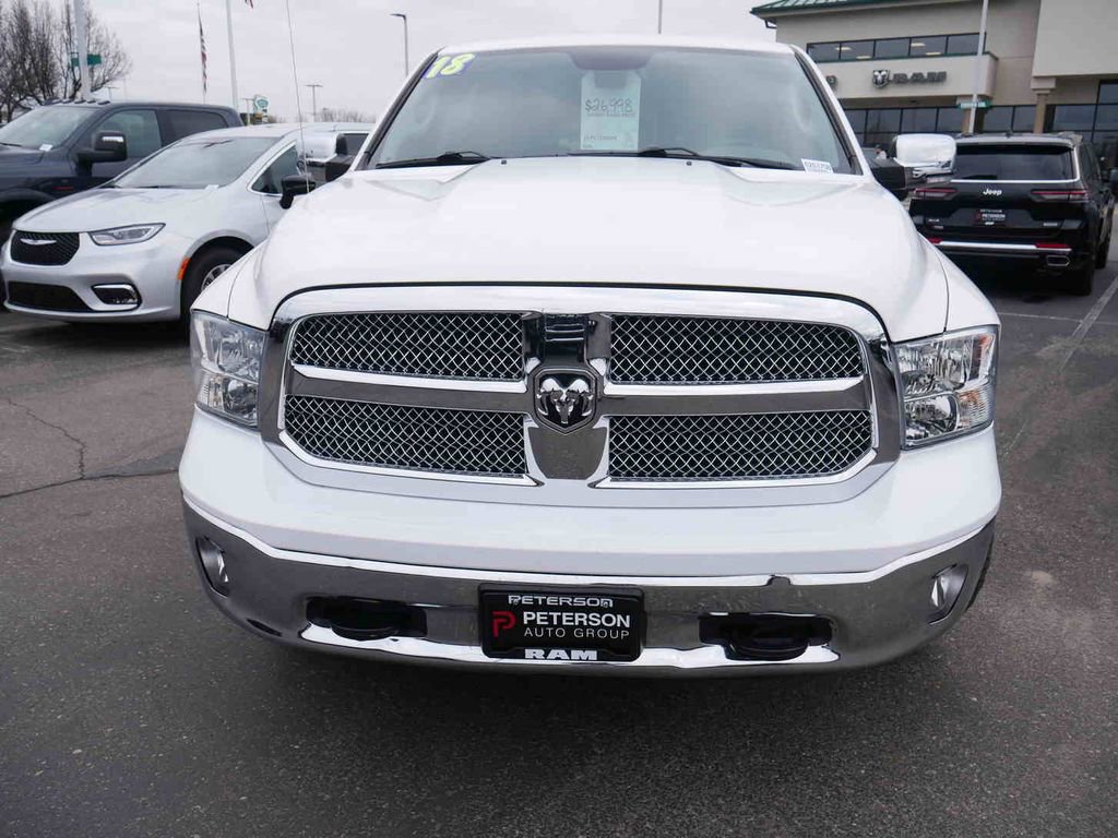 Used 2018 RAM 1500 SLT image 3